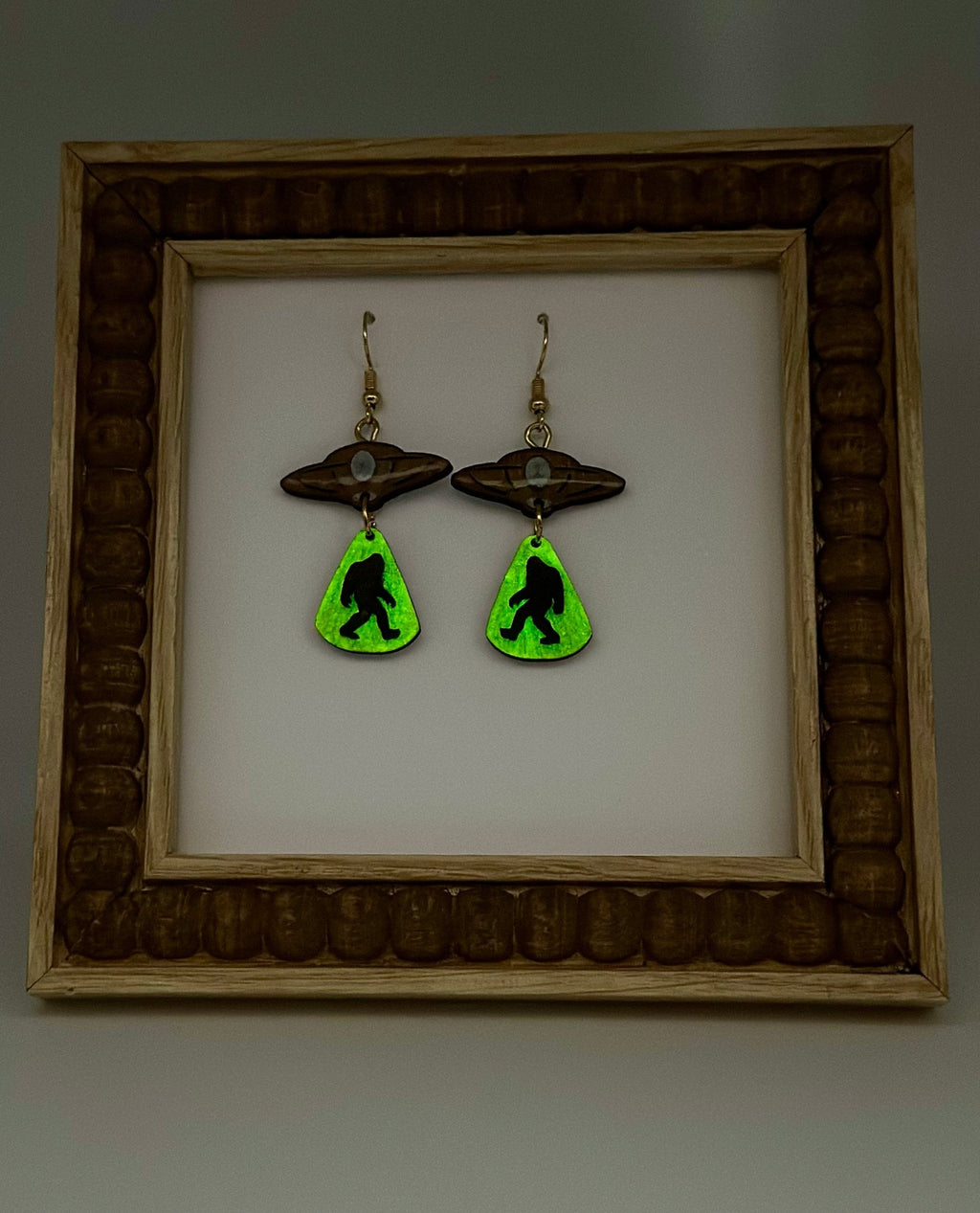 Sasquatch Abduction Earrings - My Cozy Knick Knacks